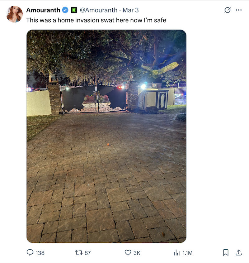 حمله به خانه